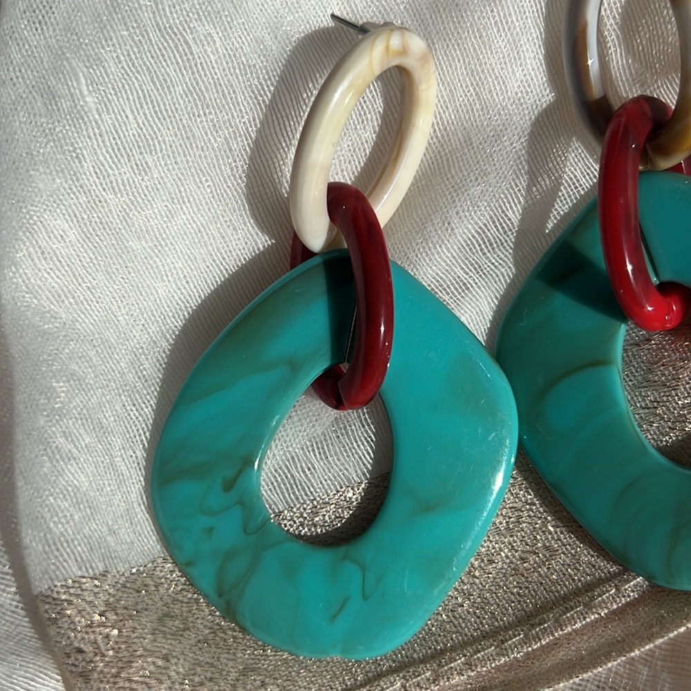 Drop Earings - Picture 3 of 3